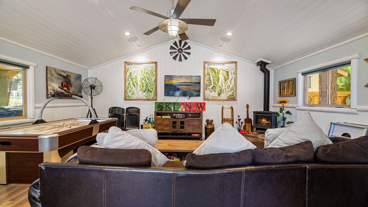 Photo of Bedroom in Summit Estates