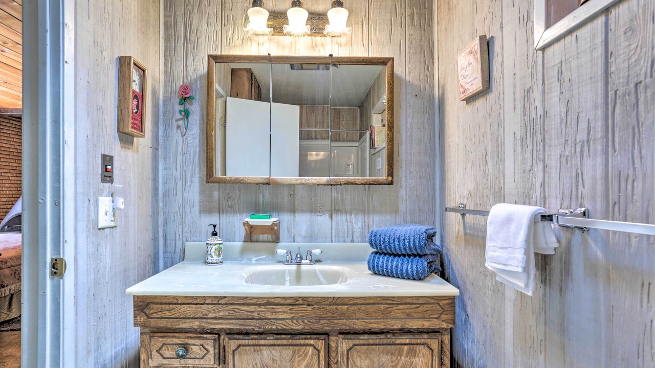 Photo of Bathroom in Oakhurst