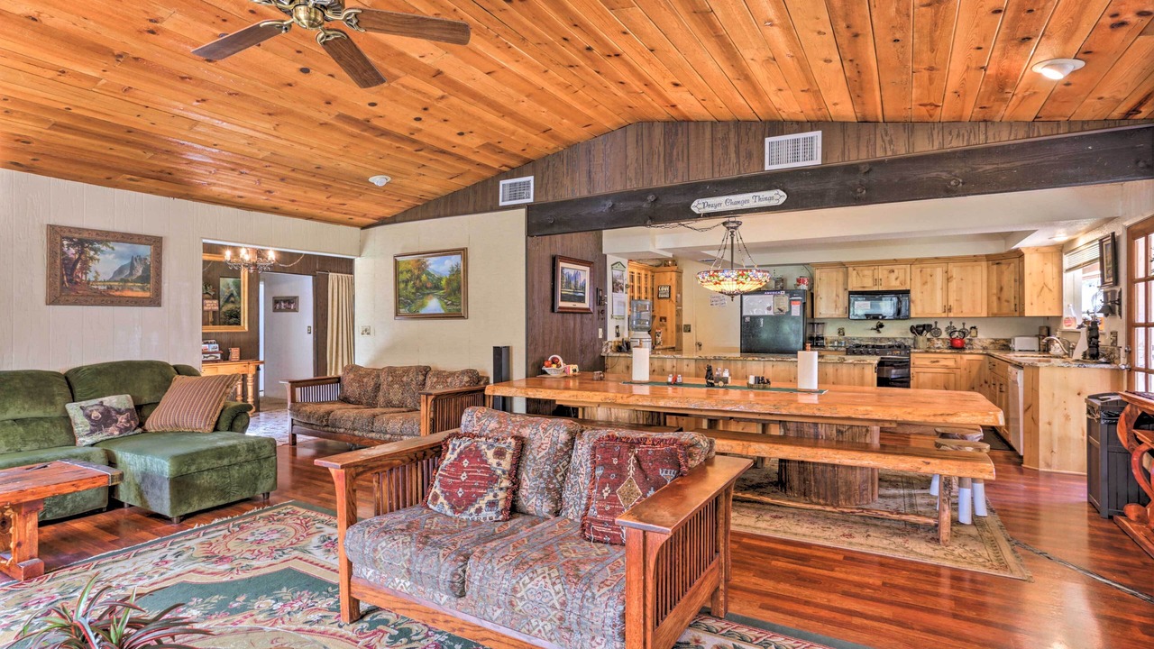 Photo of Bedroom in Oakhurst