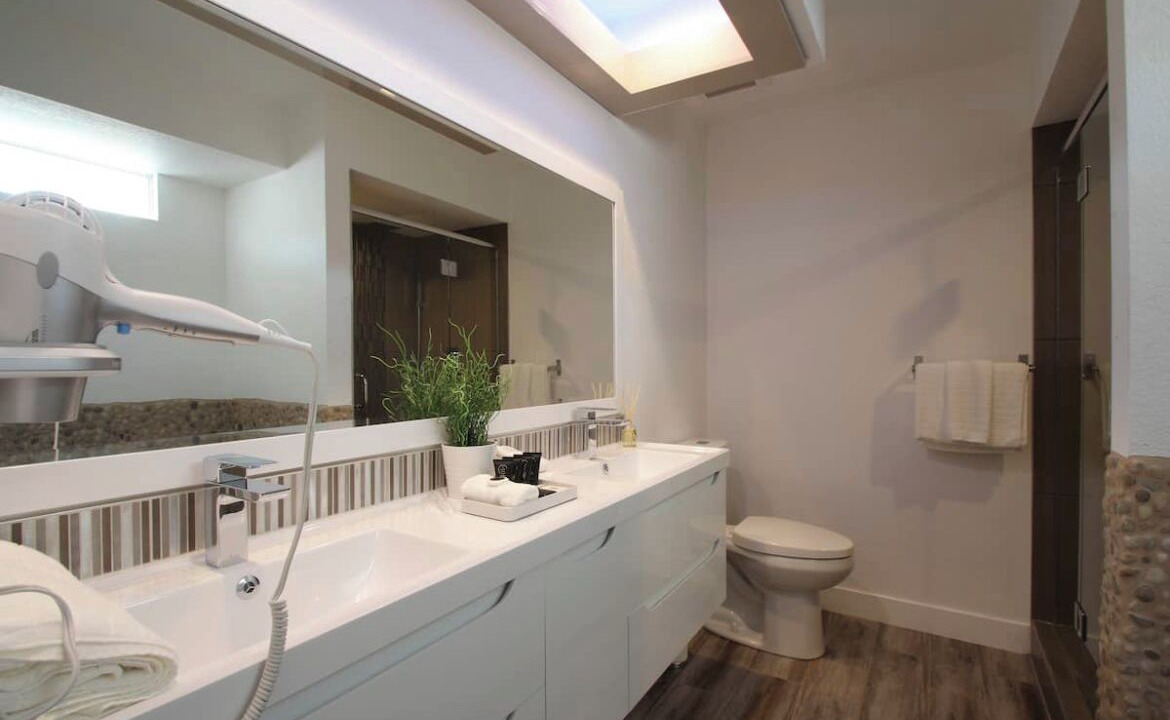 Photo of Bathroom in Sunrise Vista Chino
