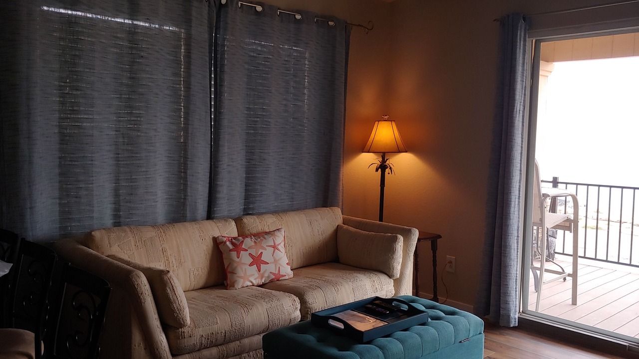 Photo of Livingroom in Havasu Lake