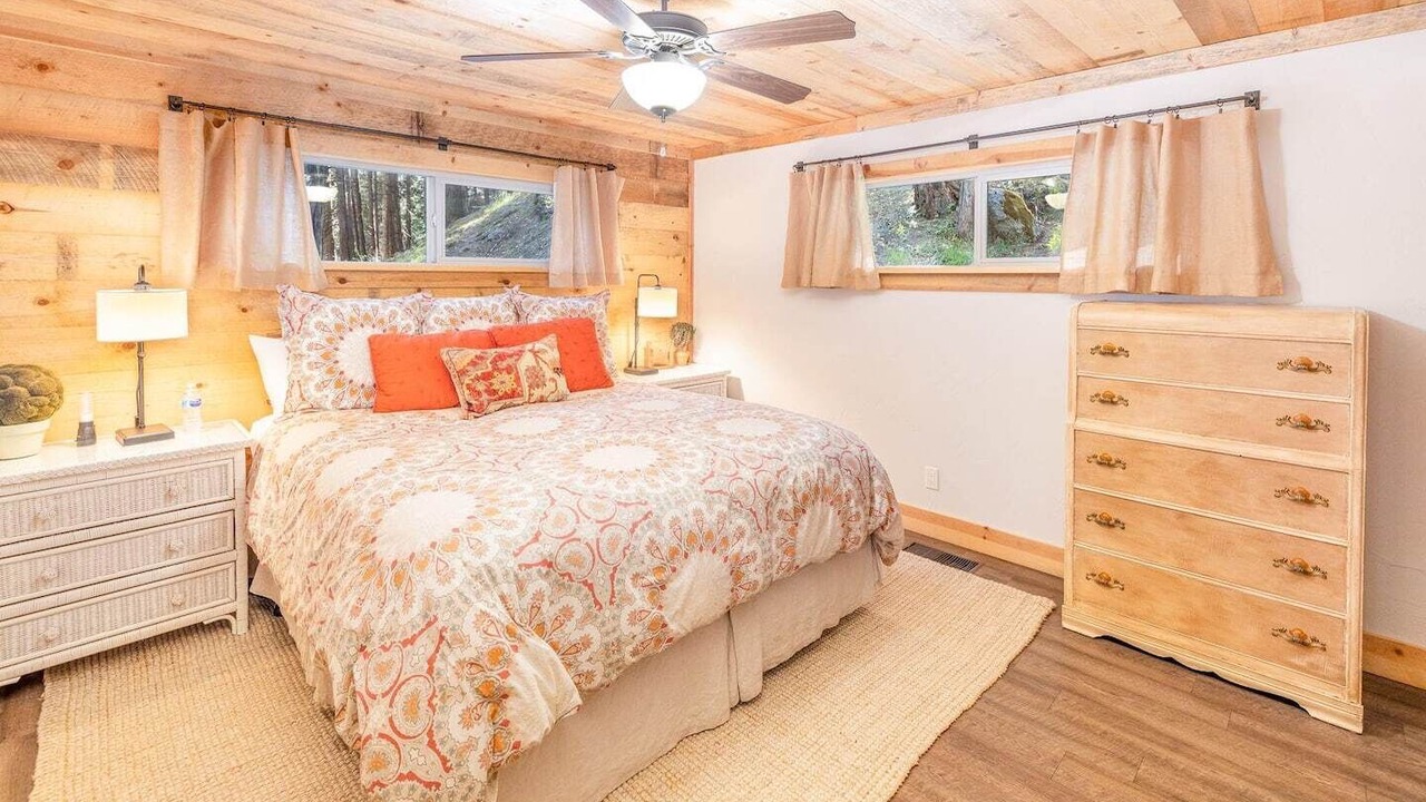 Photo of Bedroom in Sugar Pine
