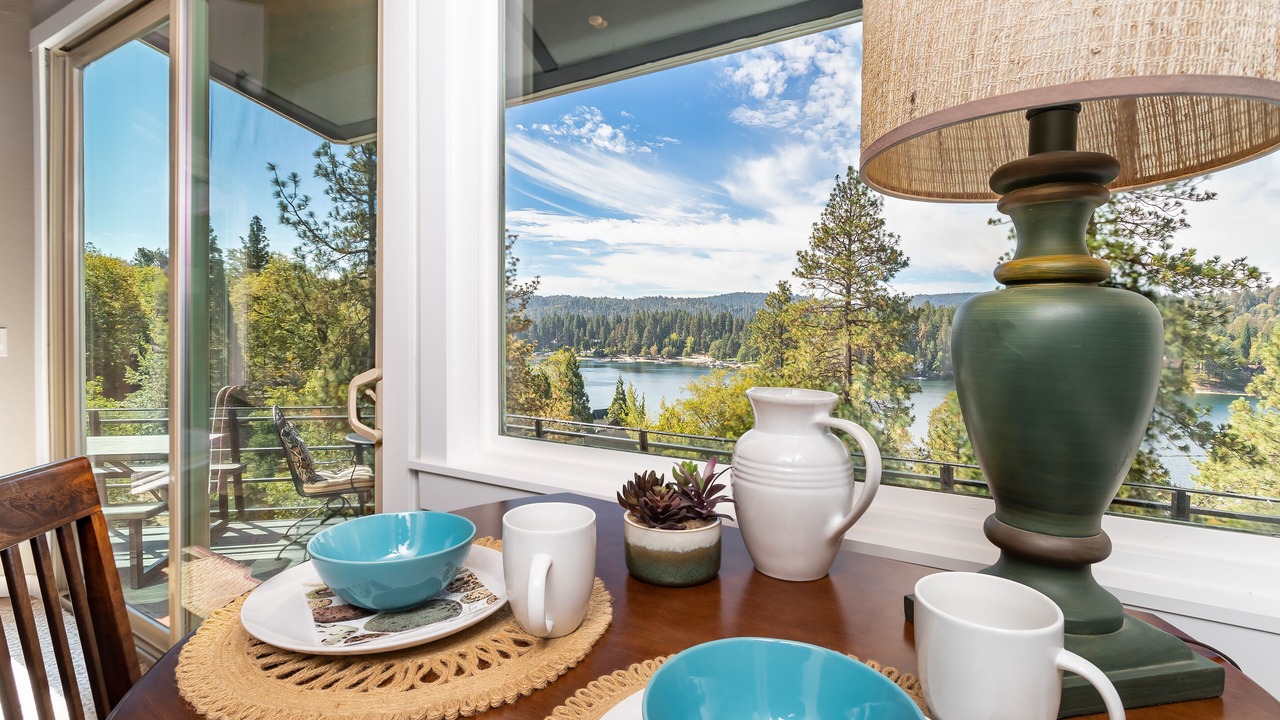 Photo of Bedroom in Lake Arrowhead