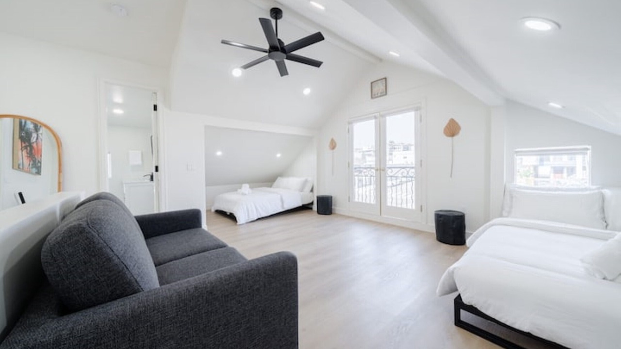 Photo of Bedroom in Hermosa Beach
