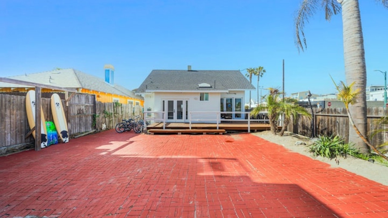 Photo of Patio Balcony in Hermosa Beach