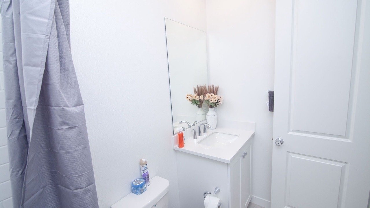 Photo of Bathroom in Stevenson Ranch