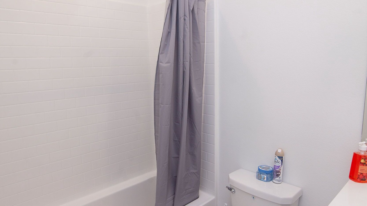 Photo of Bathroom in Stevenson Ranch