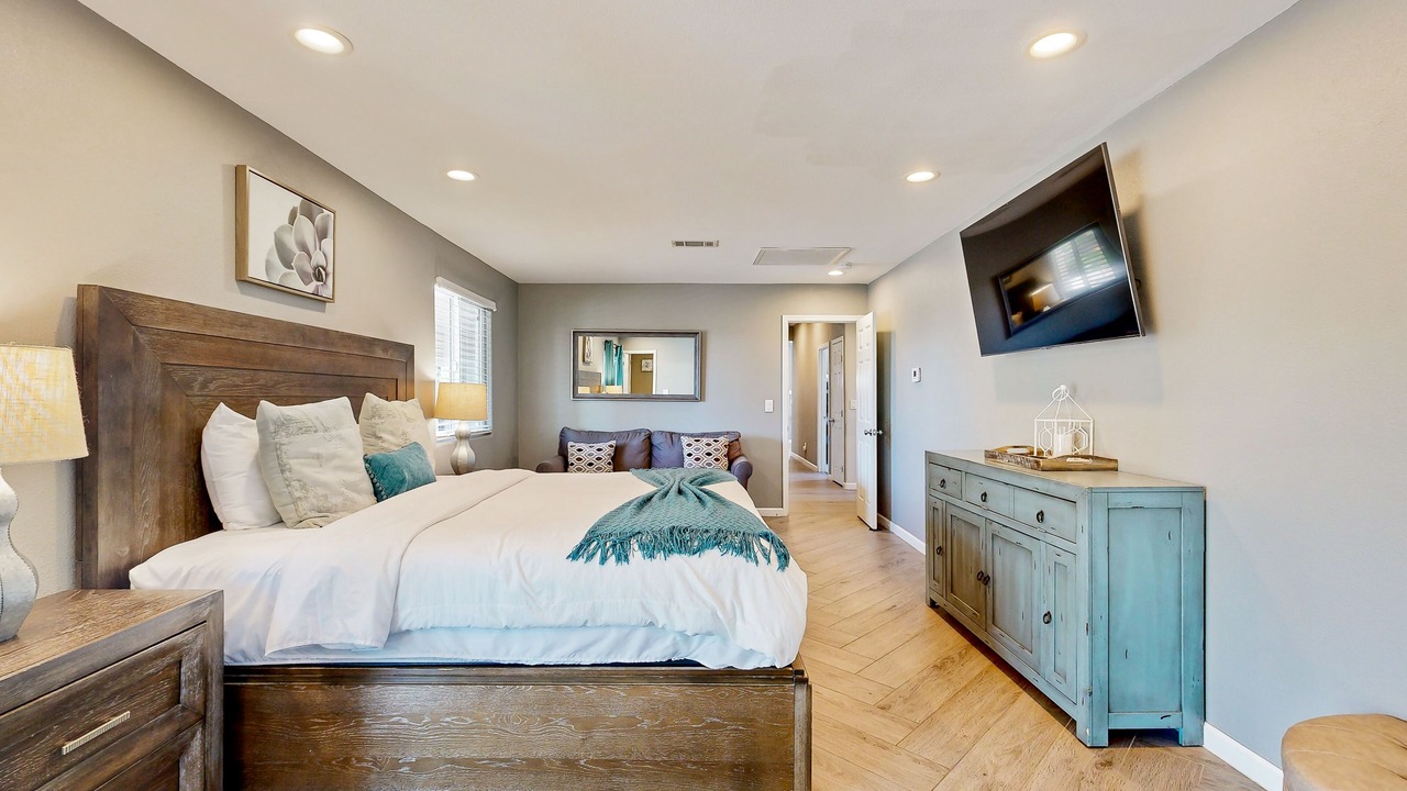 Photo of Bedroom in Indio Hills
