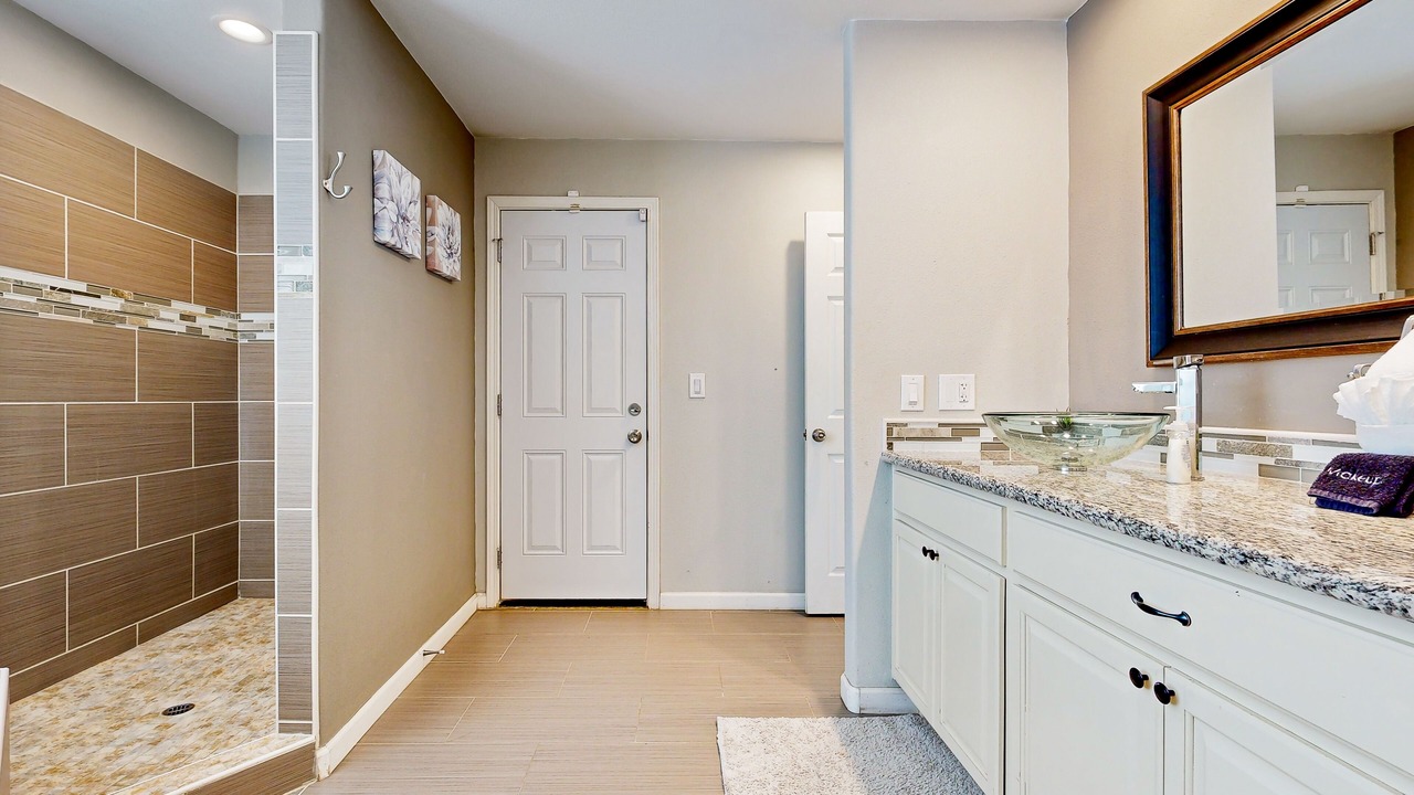 Photo of Bathroom in Indio Hills