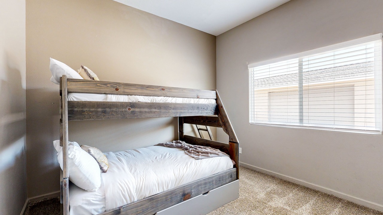 Photo of Bedroom in Indio Hills