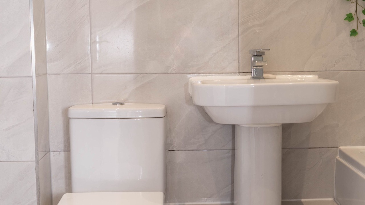Photo of Bathroom in Tottenham Green