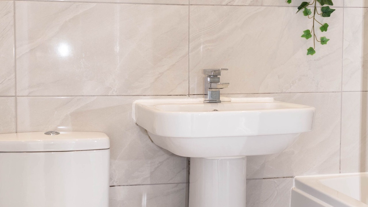 Photo of Bathroom in Tottenham Green