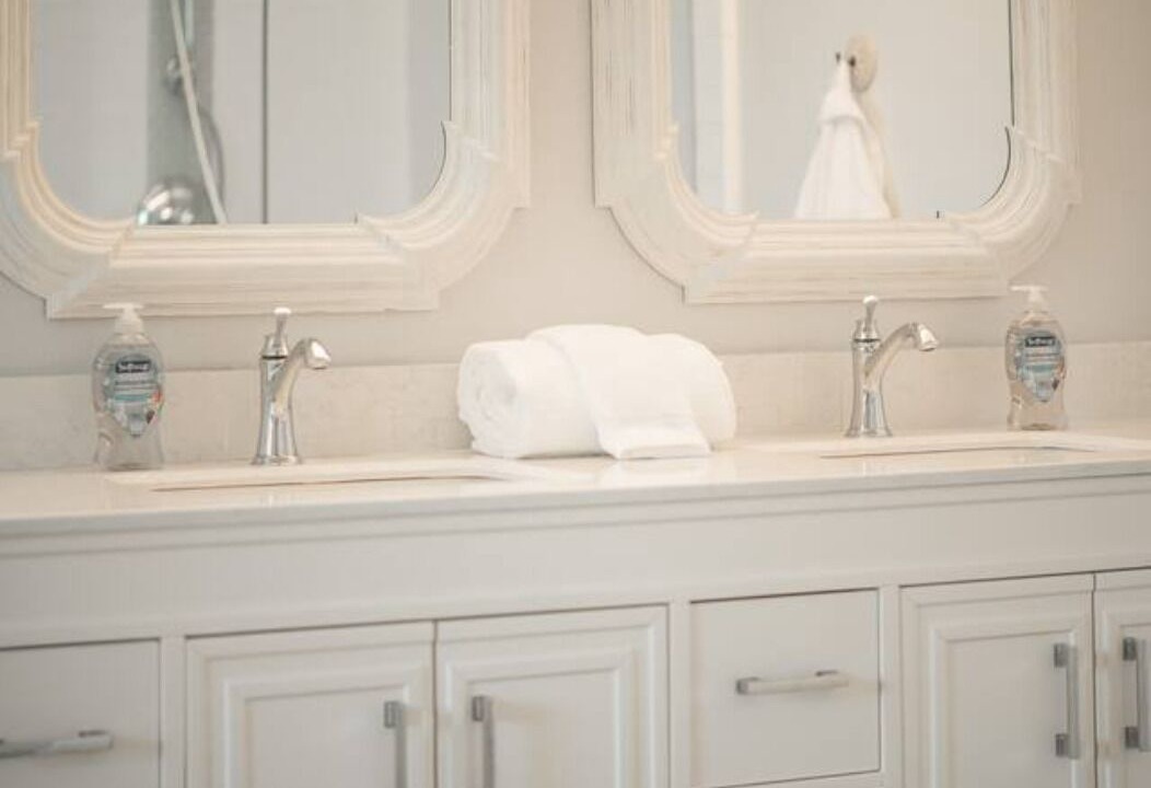 Photo of Bathroom in Raisin
