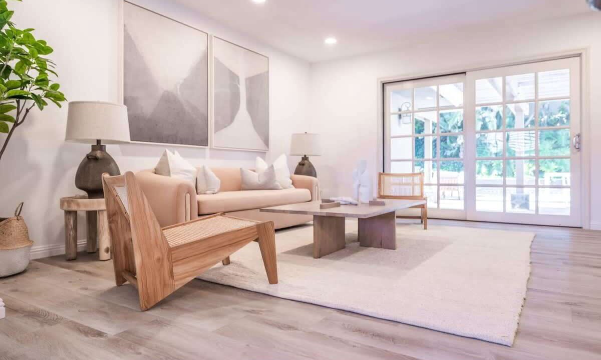 Photo of Livingroom in Fullerton