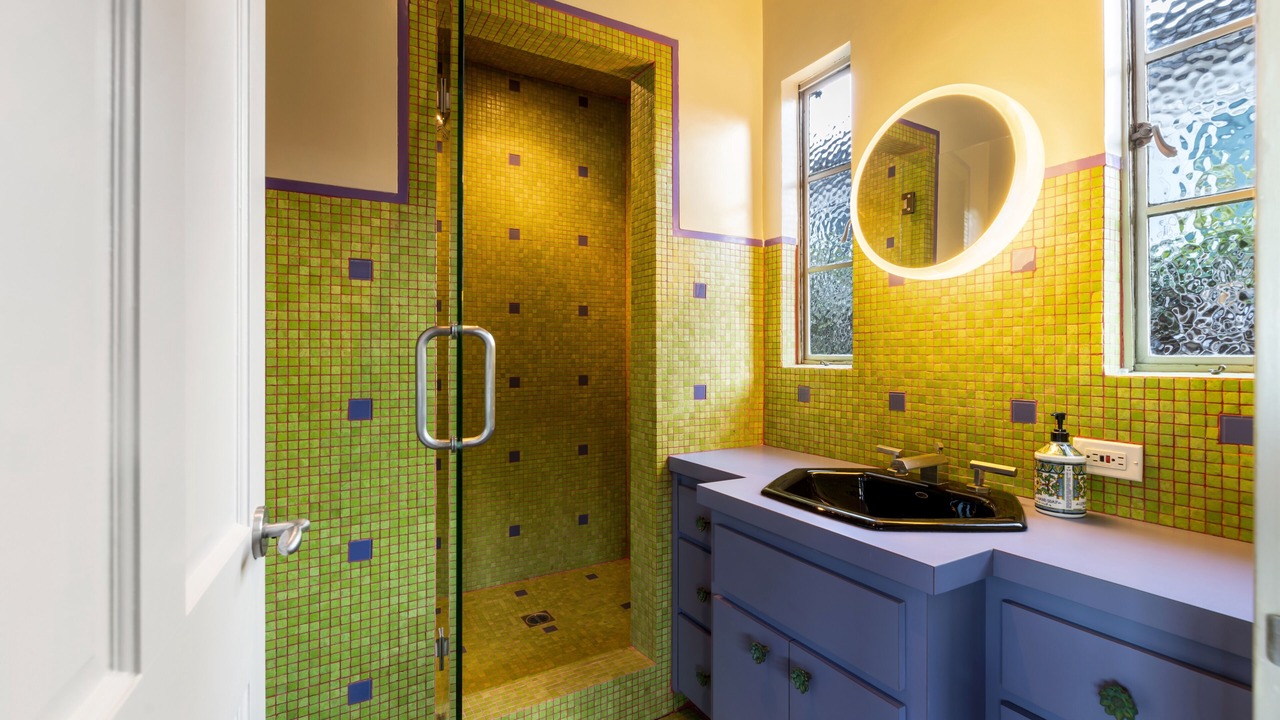 Photo of Bathroom in Los Angeles