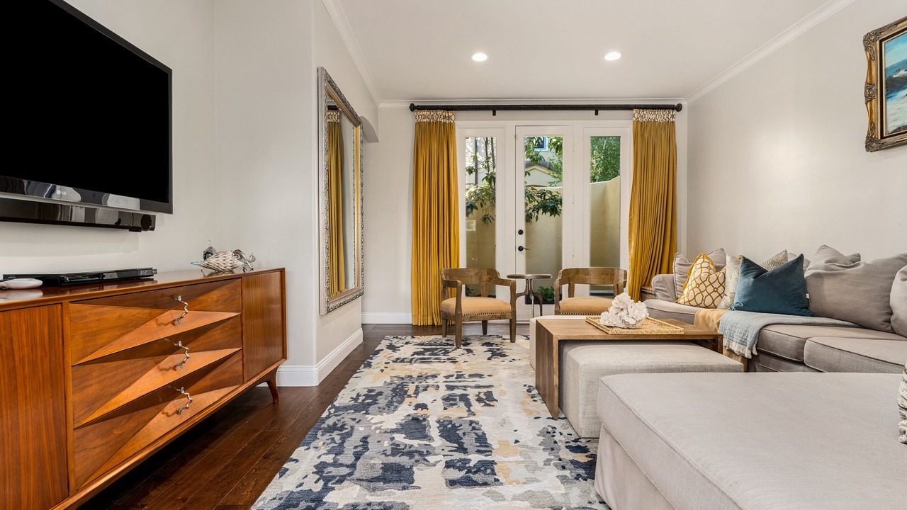 Photo of Livingroom in Corona del Mar