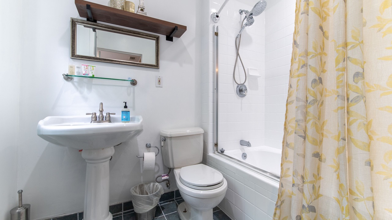 Photo of Bathroom in Belmont Heights