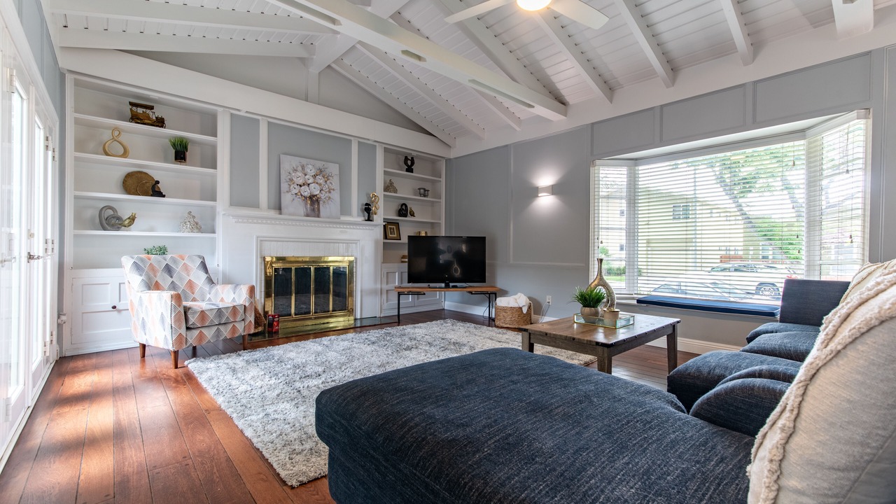 Photo of Livingroom in Belmont Heights