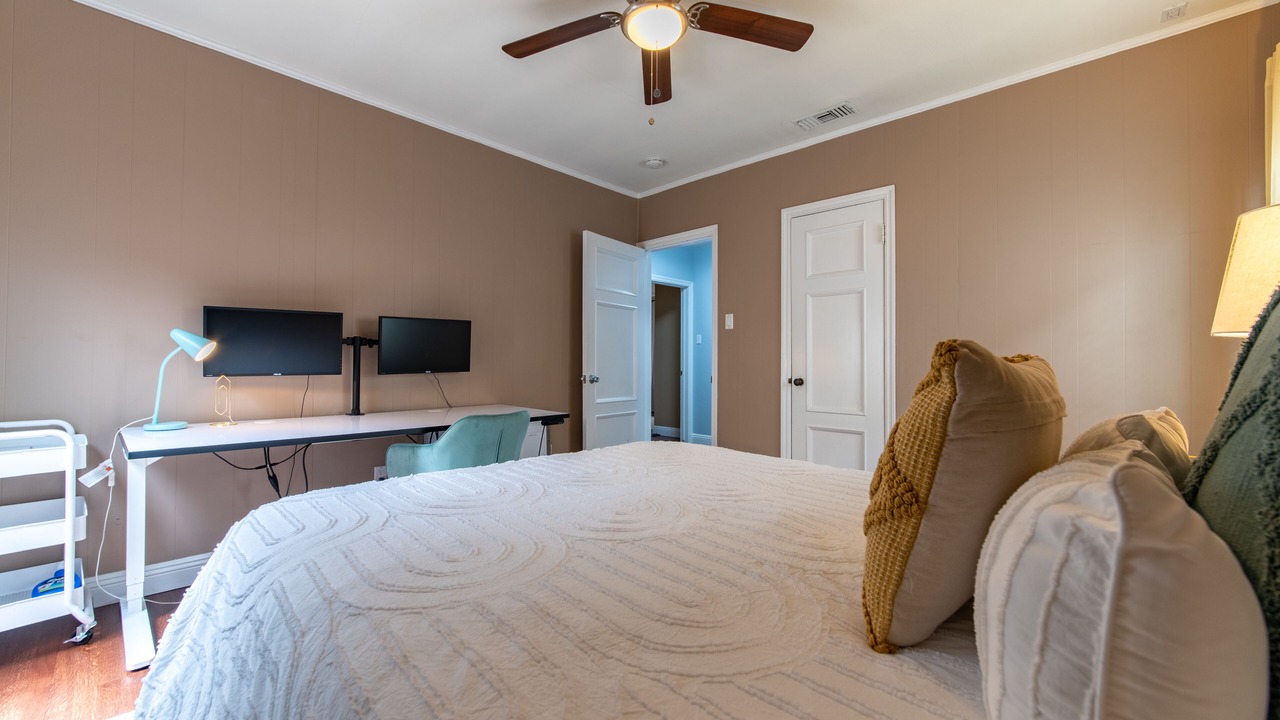 Photo of Bedroom in Belmont Heights