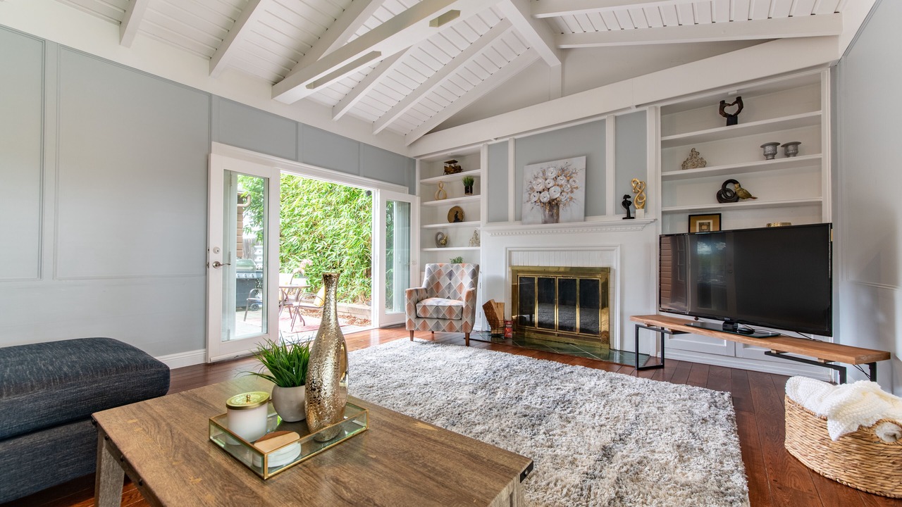 Photo of Livingroom in Belmont Heights