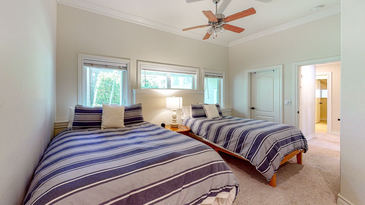 Photo of Bedroom in Lake Arrowhead