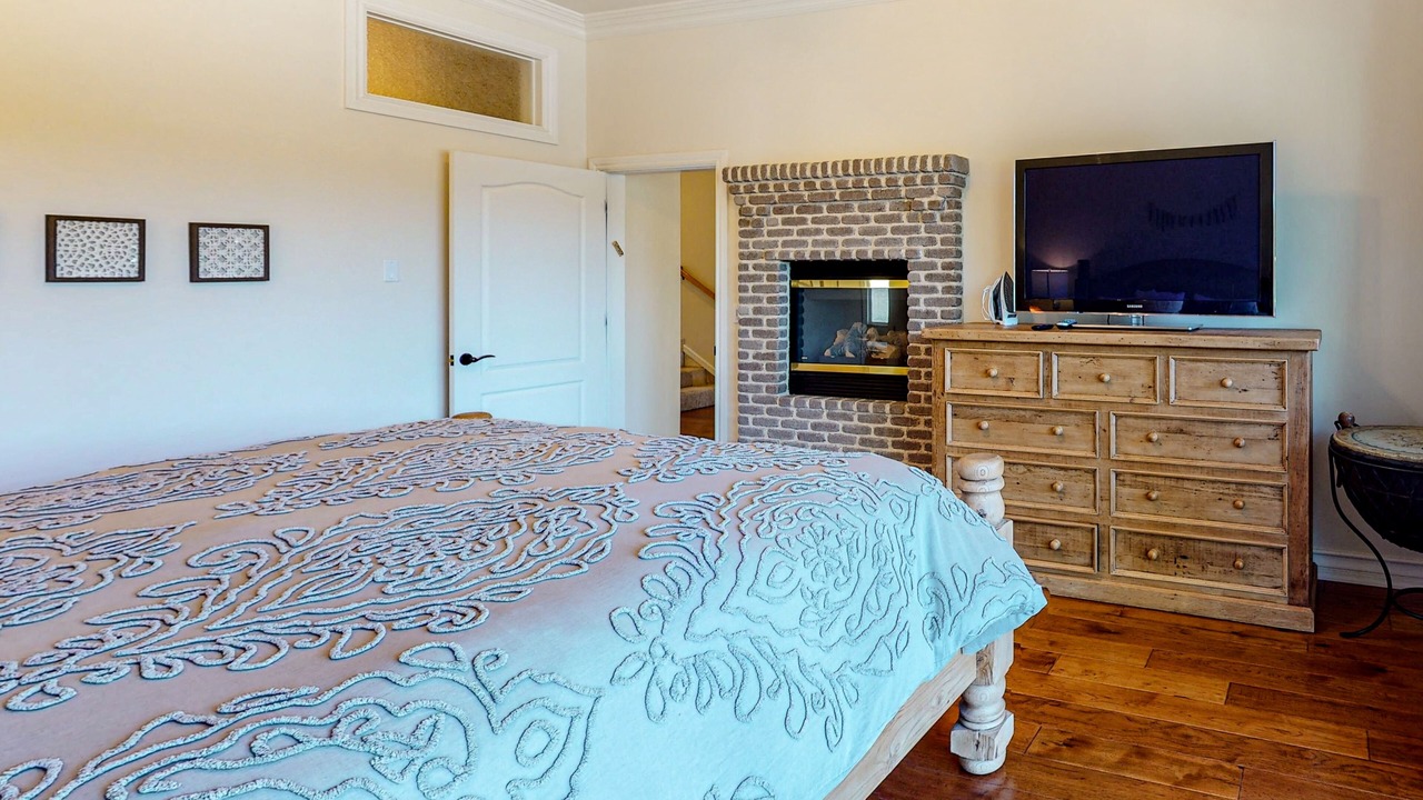 Photo of Bedroom in Lake Arrowhead
