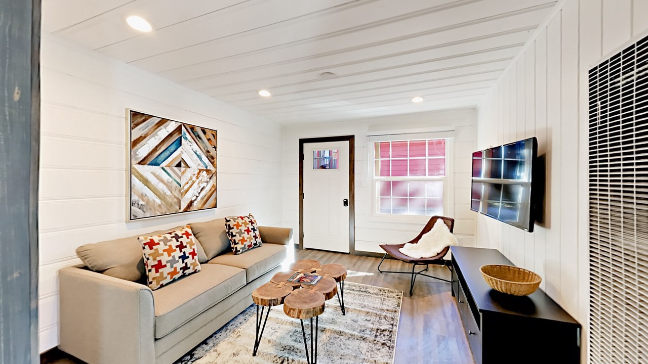 Photo of Livingroom in Lakeside Park