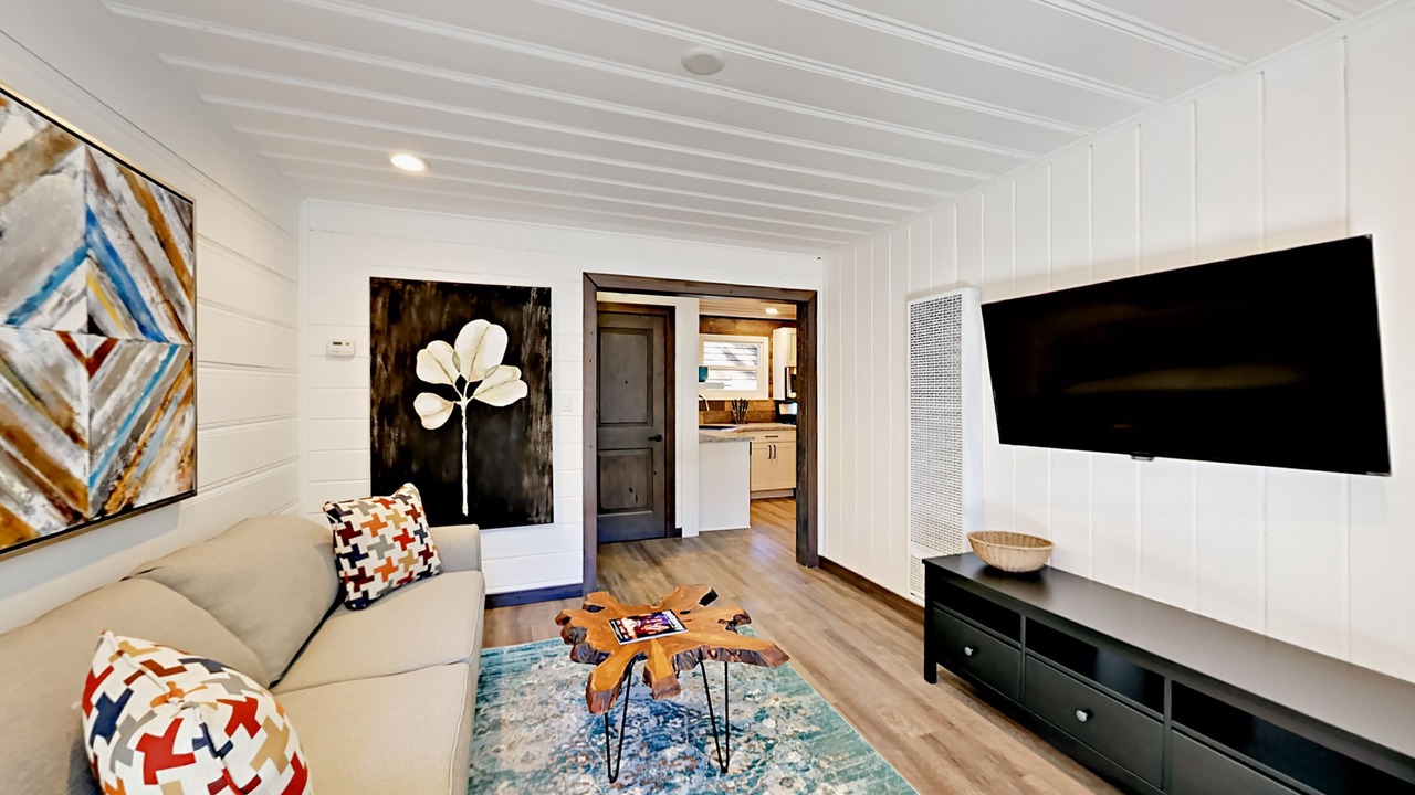 Photo of Livingroom in Lakeside Park