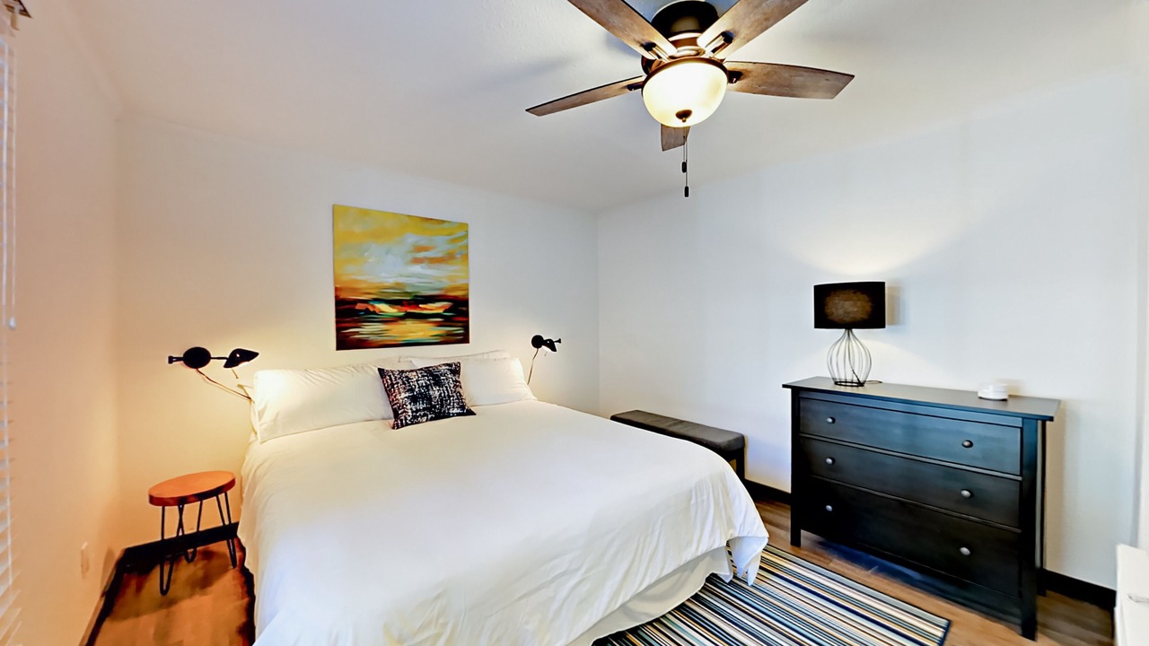 Photo of Bedroom in Lakeside Park
