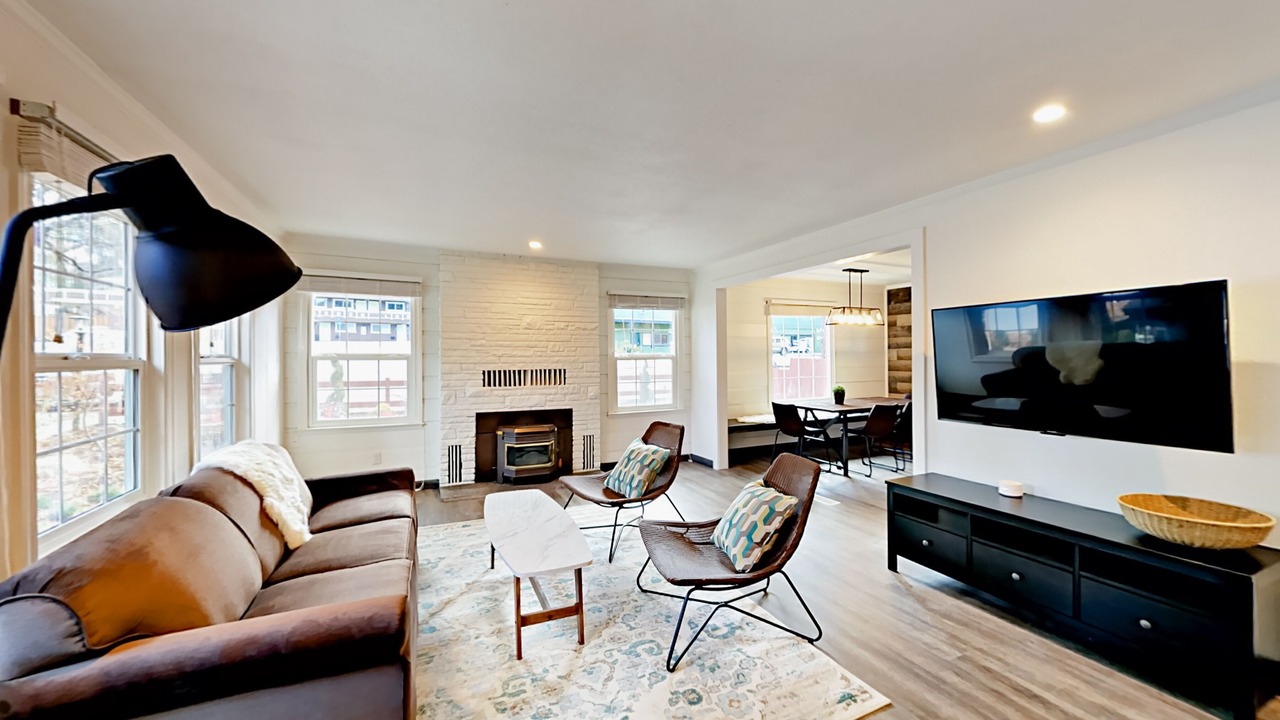 Photo of Livingroom in Lakeside Park