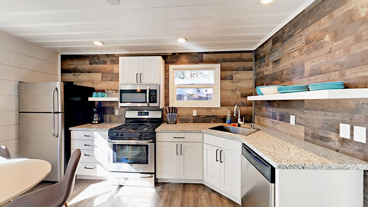 Photo of Kitchen in Lakeside Park