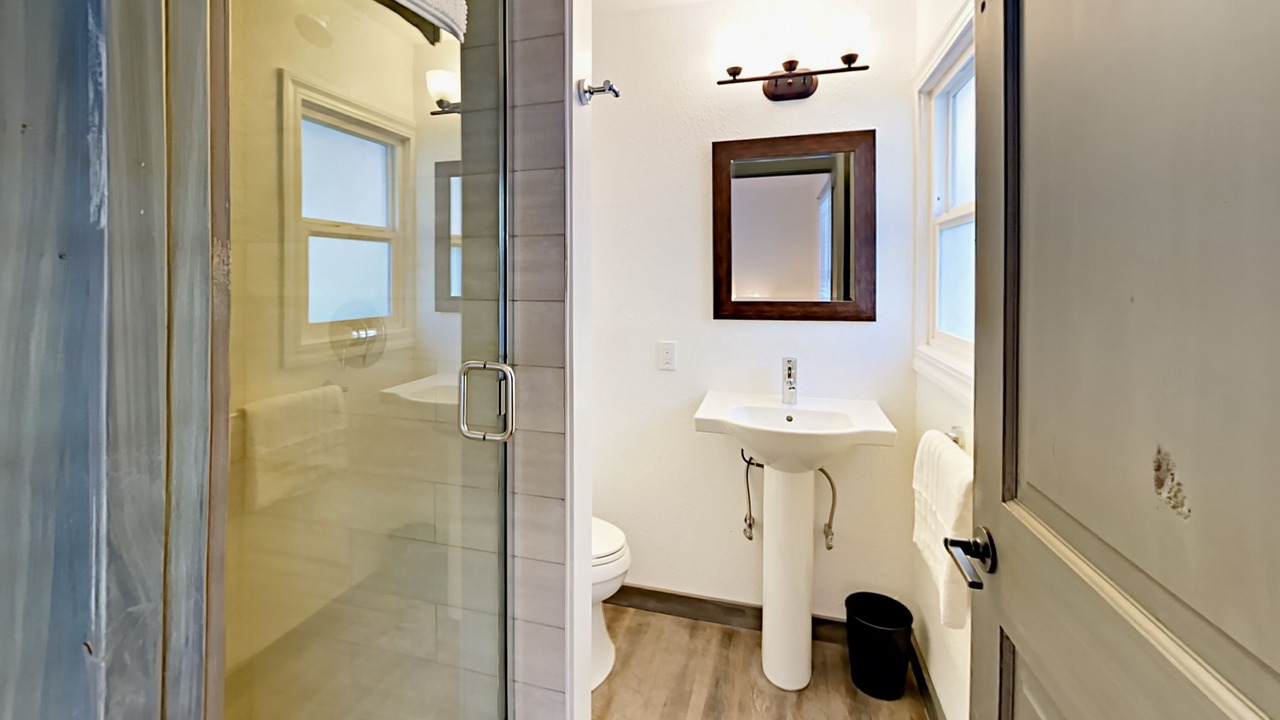 Photo of Bathroom in Lakeside Park