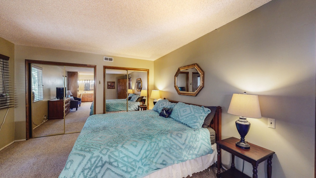 Photo of Bedroom in Blue Jay