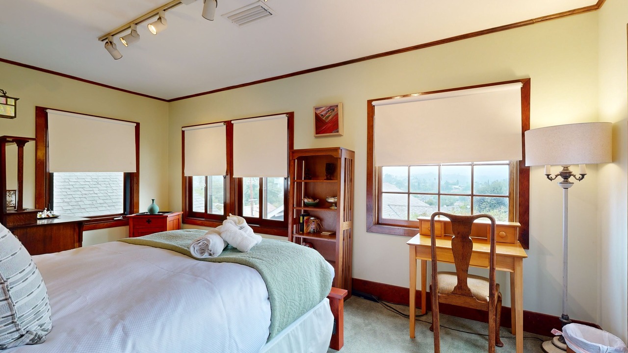 Photo of Bedroom in Eagle Rock