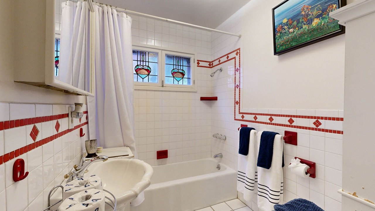 Photo of Bathroom in Eagle Rock