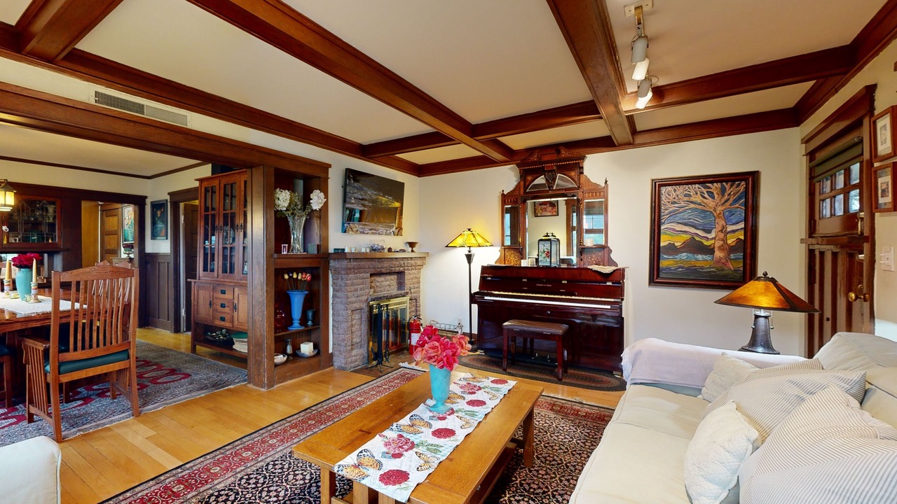Photo of Livingroom in Eagle Rock