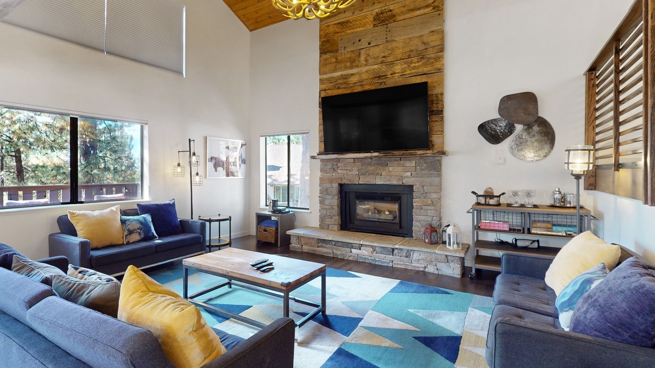 Photo of Livingroom in Tahoe Tyrol