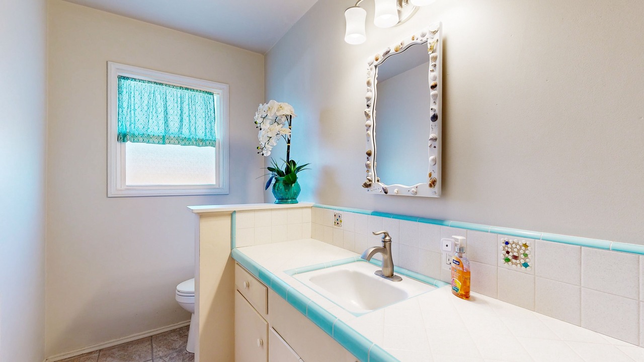 Photo of Bathroom in Orange