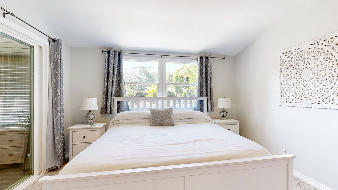 Photo of Bedroom in Orange