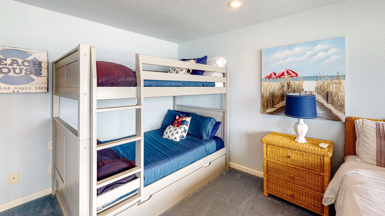 Photo of Bedroom in La Selva Beach