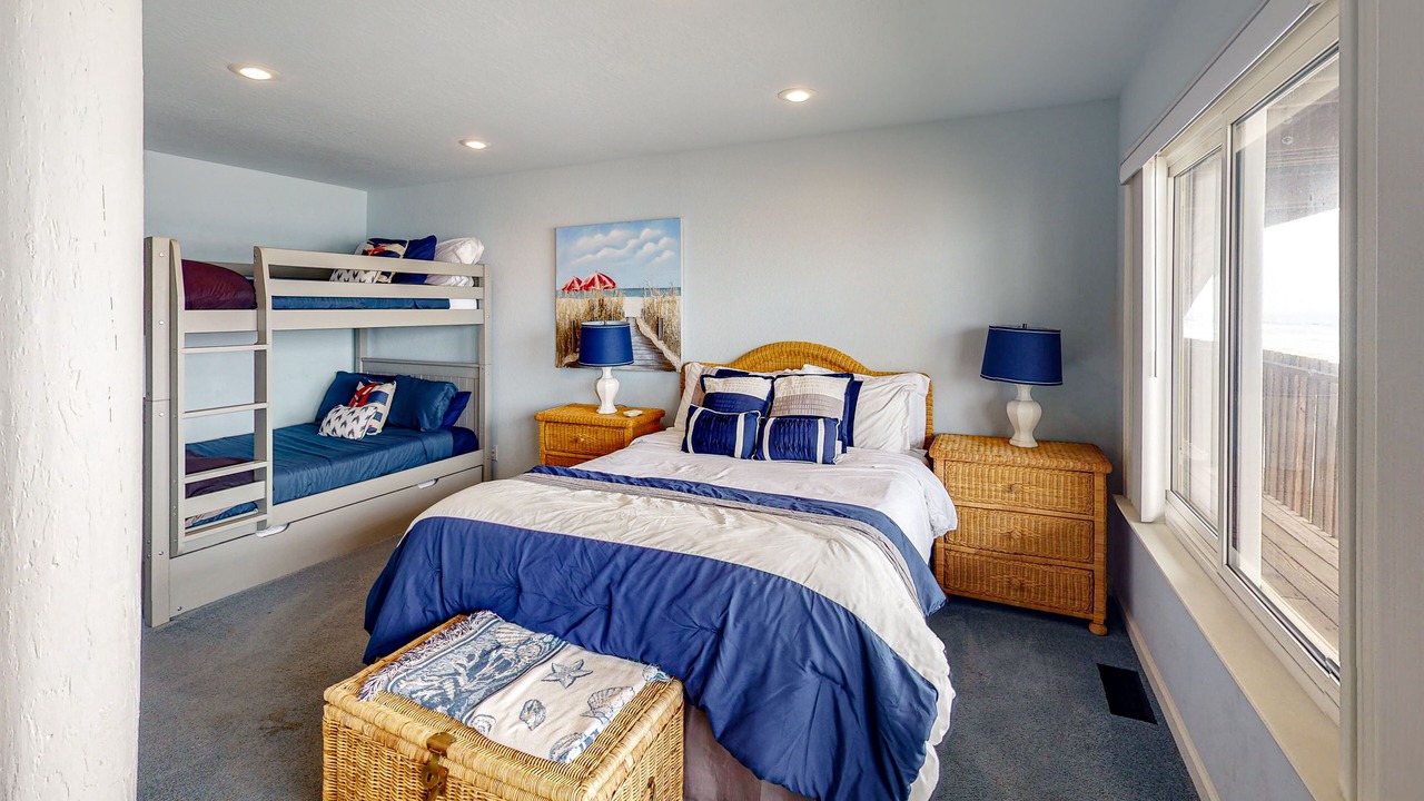 Photo of Bedroom in La Selva Beach
