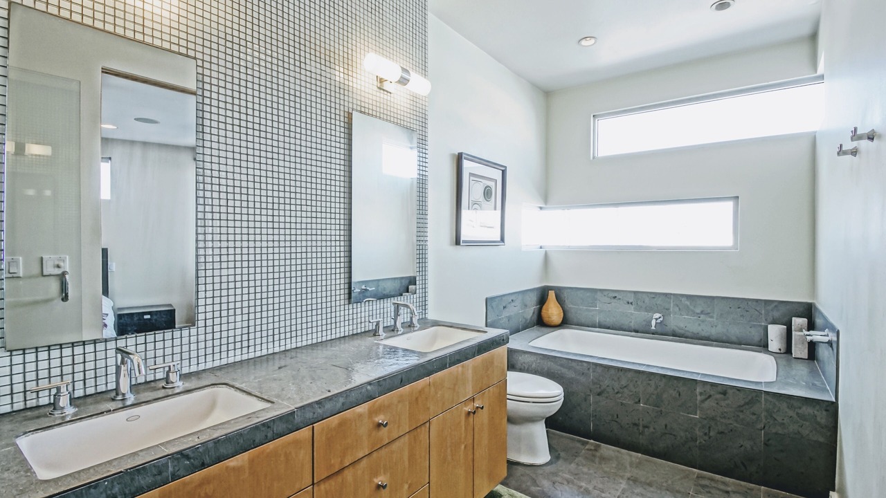 Photo of Bathroom in Hermosa Beach