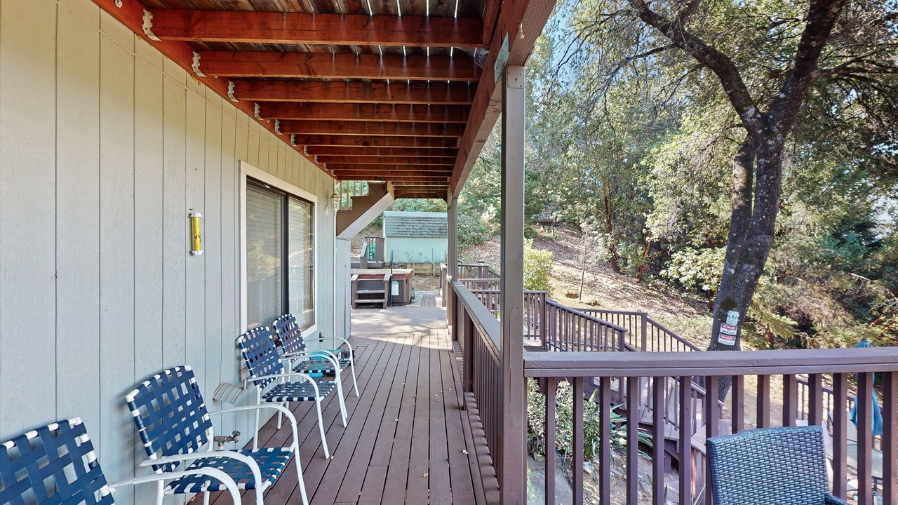 Photo of Patio Balcony in Cloverdale