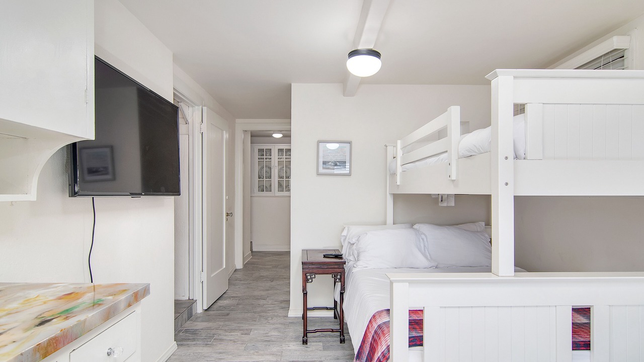 Photo of Bedroom in Mission Hills