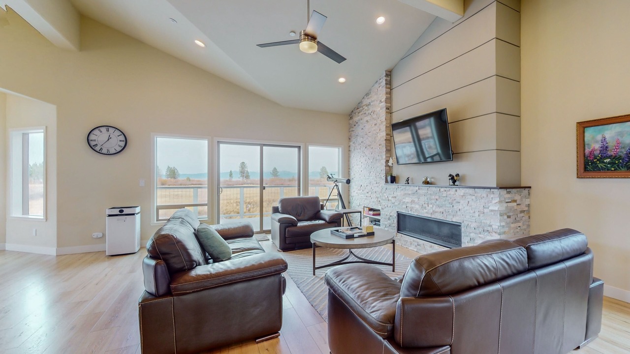 Photo of Livingroom in Tahoe Keys
