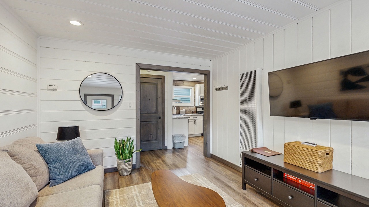 Photo of Livingroom in Lakeside Park