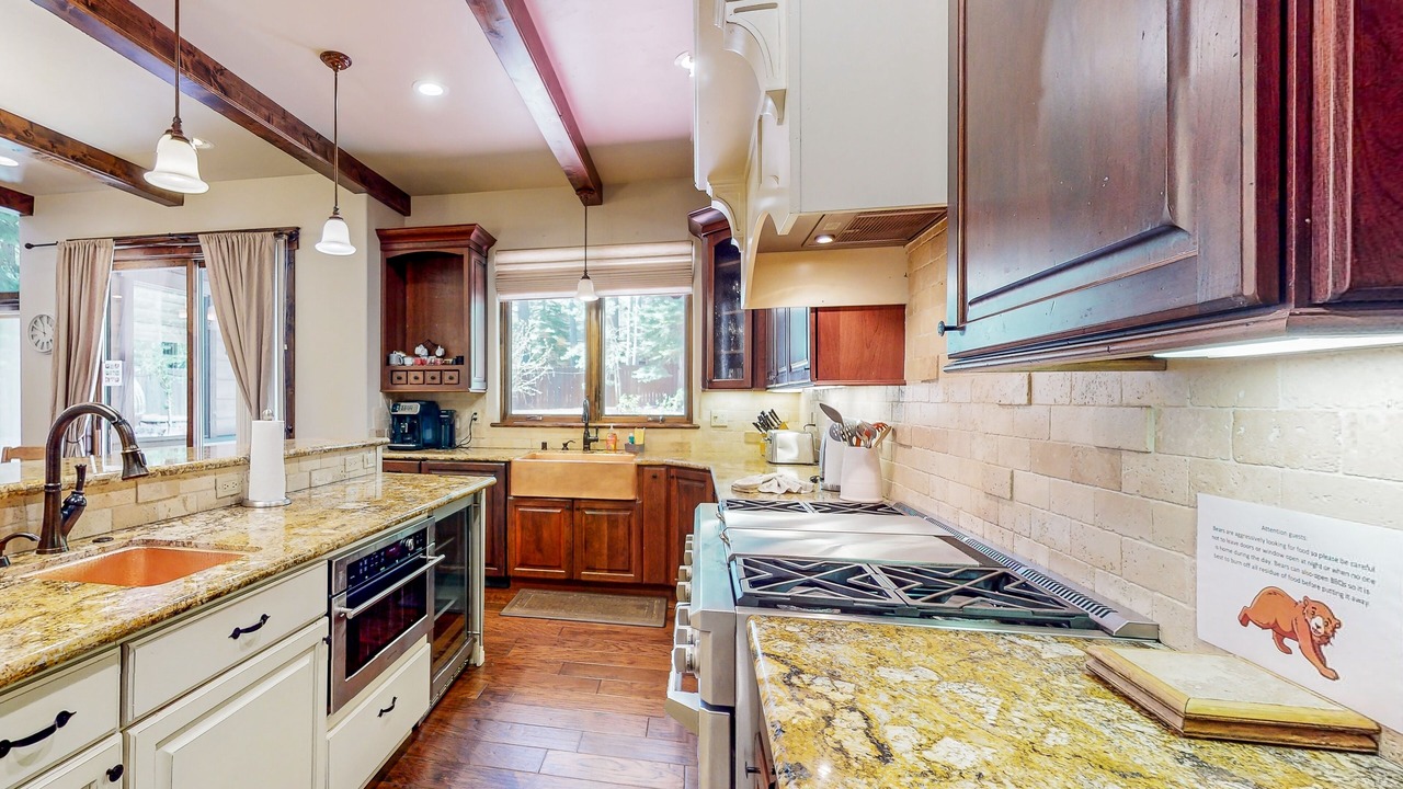 Photo of Kitchen in North Upper Truckee