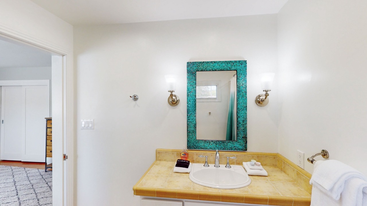 Photo of Bathroom in Junior College Neighborhood Association