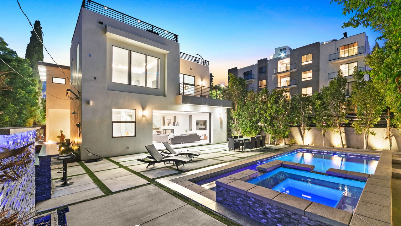 Photo of Outdoor in Beverly Grove