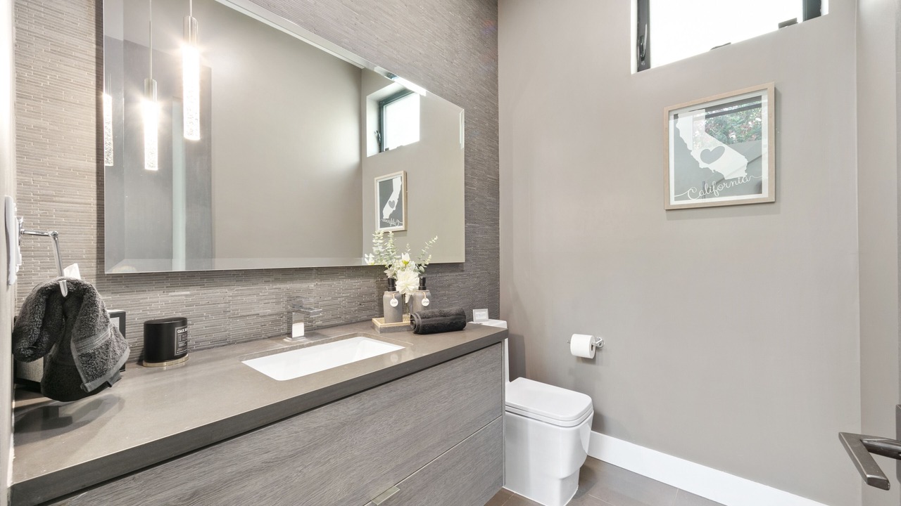 Photo of Bathroom in Beverly Grove